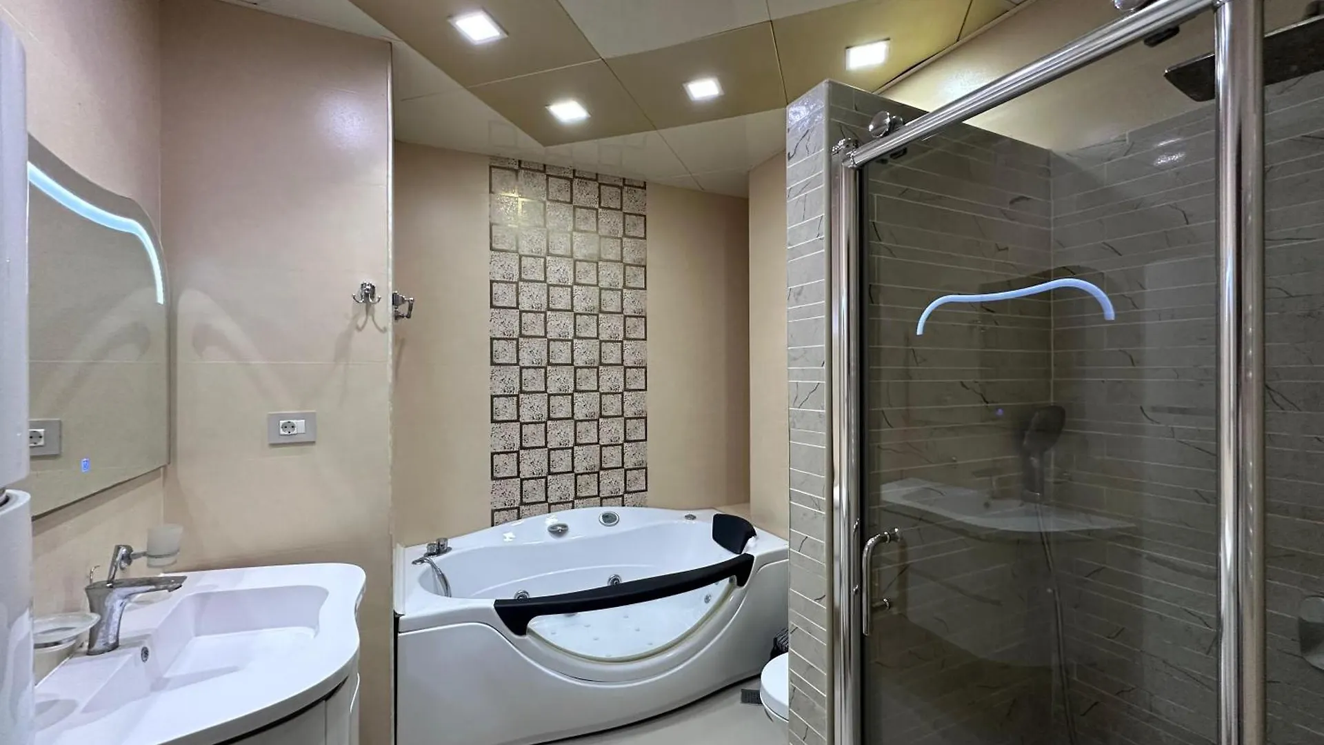Saphire Apartment By Bakuapart  Baku